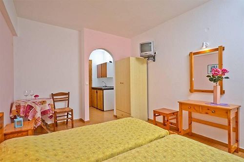 Galazia Studios Naxos City Экстерьер фото